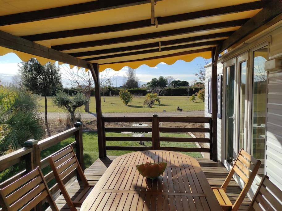 Mobil-Home Dans Un Beau Cadre A 15 Km Des Plages. Lunel (Herault) Exterior foto