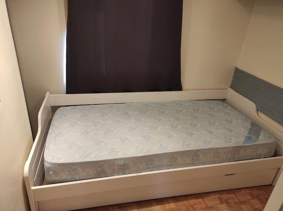 Mobil-Home Dans Un Beau Cadre A 15 Km Des Plages. Lunel (Herault) Exterior foto